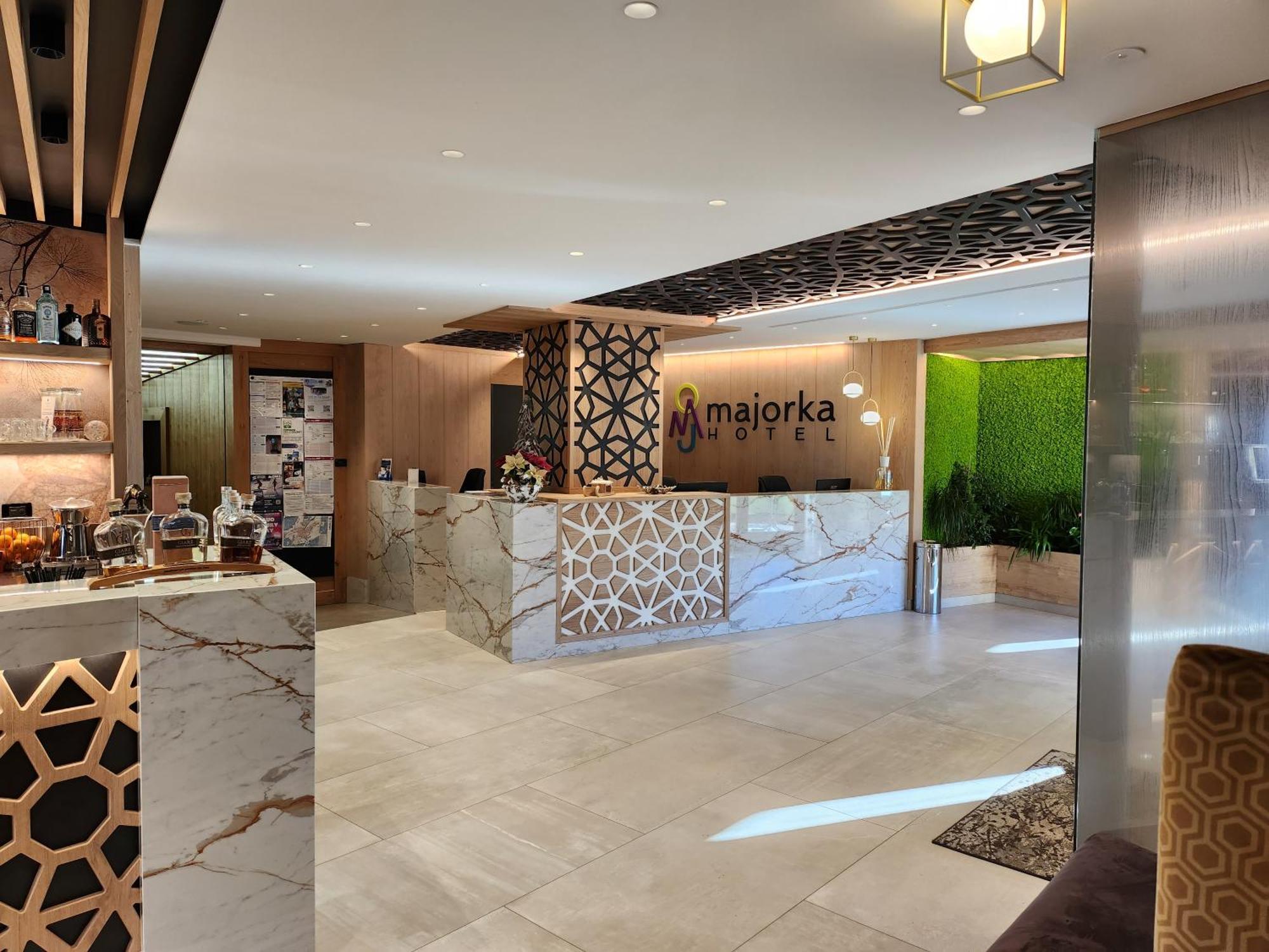 Hotel Majorka Andalo Exterior photo